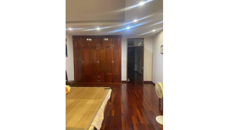 Biệt Thự! Chỉ 17.3tỷx200m2, KD, Bán Nhà Lạc Long Quân, Tây Hồ, ĐT:0977690119 (Gọi 24/7).